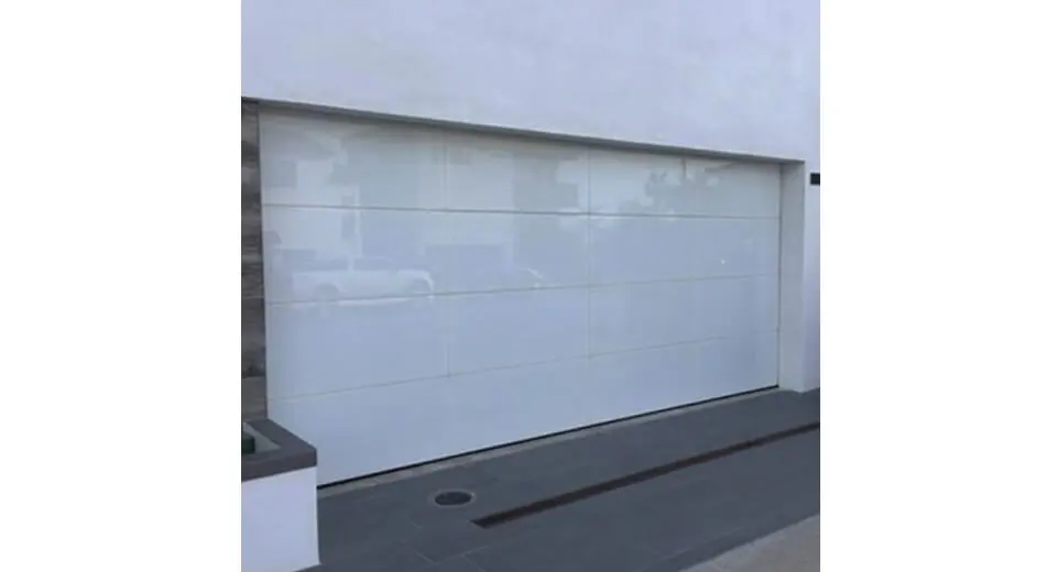 Frameless White Laminated Glass Garage Door